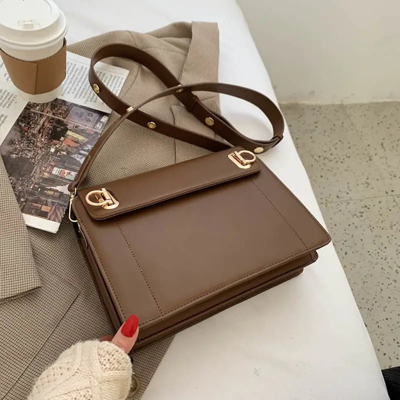 Symmetry Luxe™ Onyx Executive Flap Bag